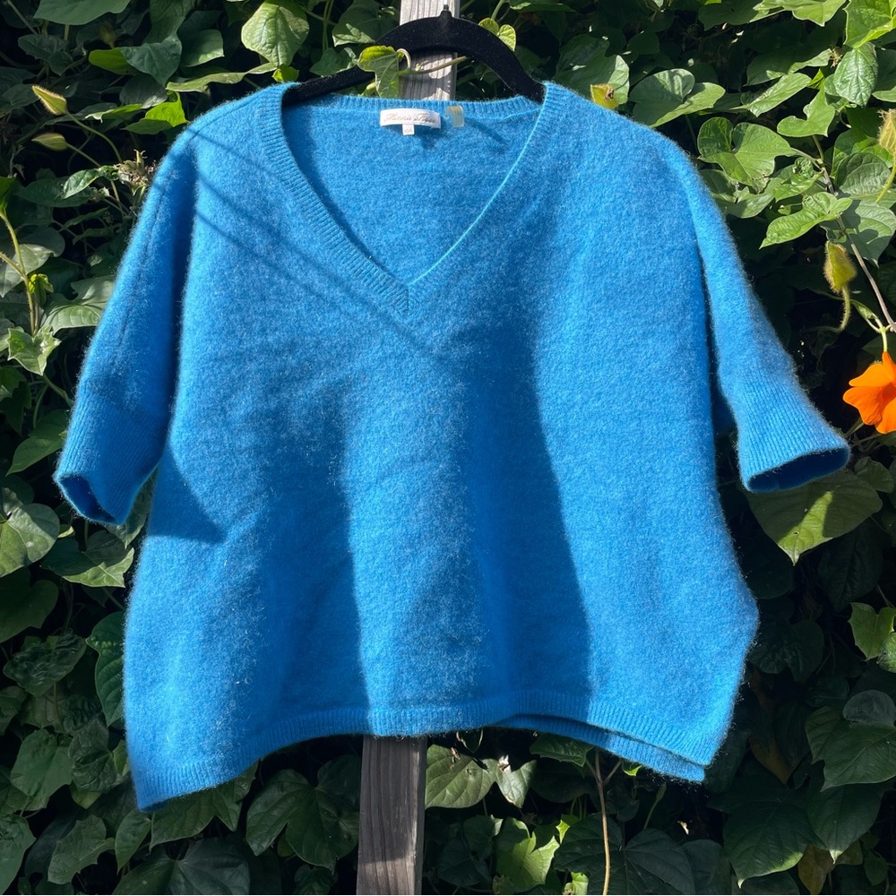 Minnie Rose Vibrant Blue V-Neck 100% Cashmere Sweater